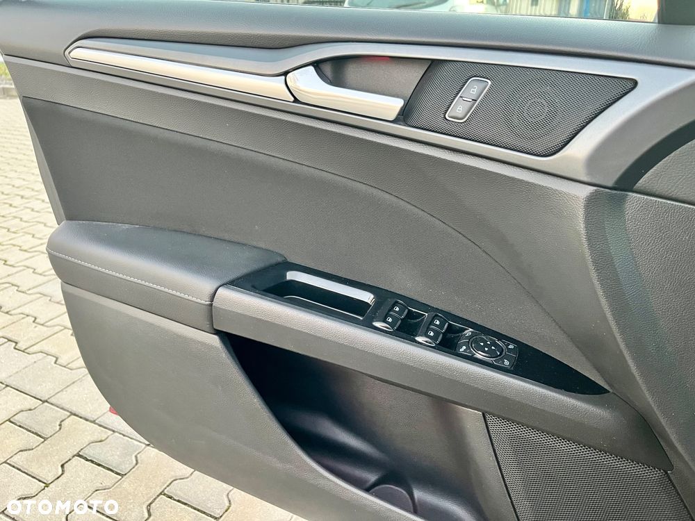 Ford Mondeo - 30