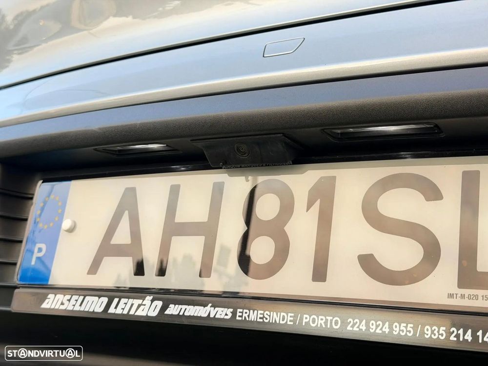 Porsche Taycan 4S - 14