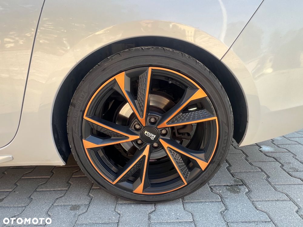 Peugeot 308 BlueHDi 180 EAT6 GT - 17
