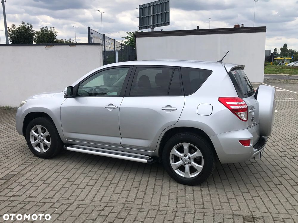 Toyota RAV4 - 14