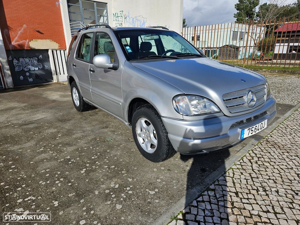 Mercedes-Benz ML 270 - 3