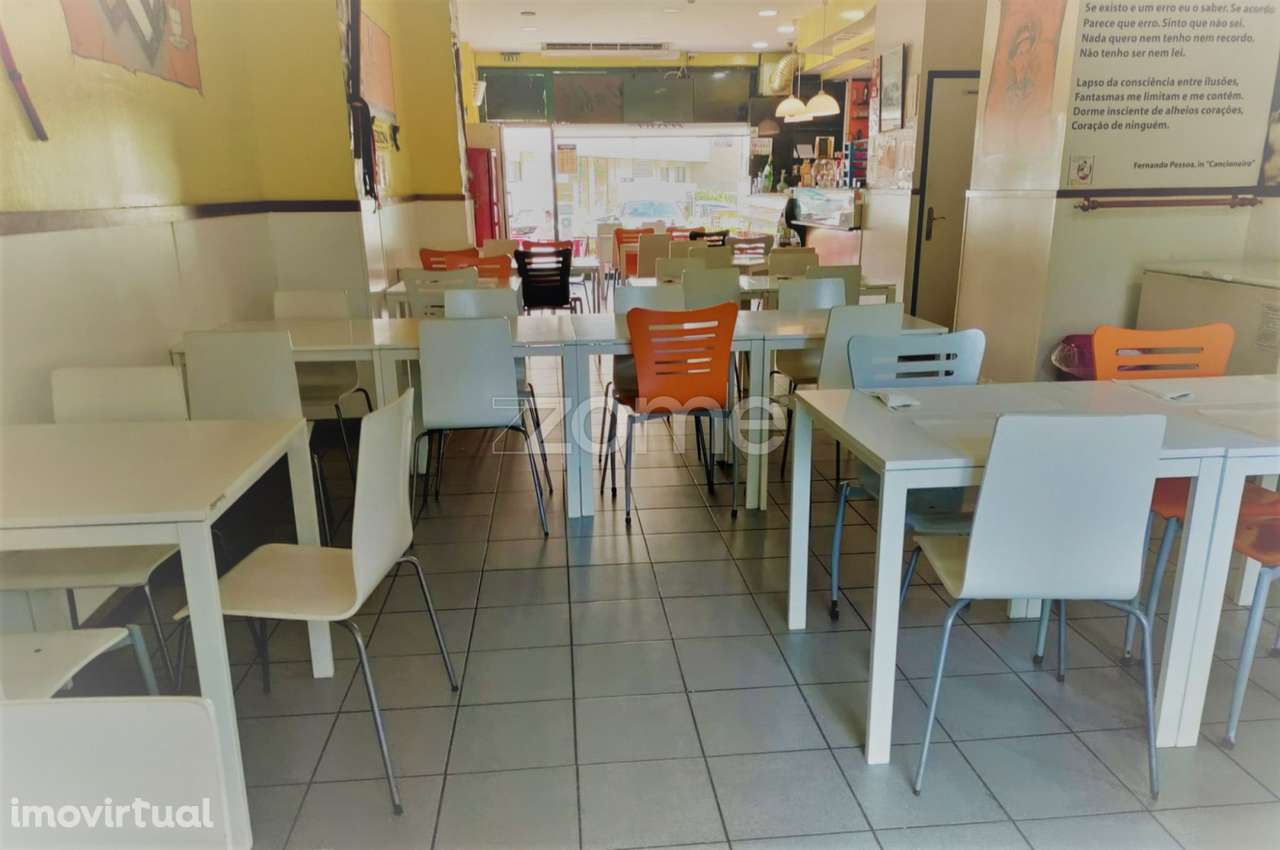 Café Bar ao Hospital de São João - Grande imagem: 4/12