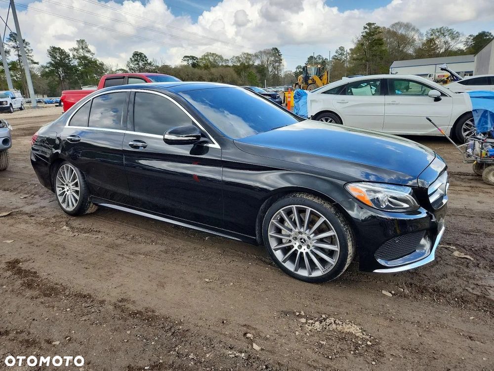 Mercedes-Benz Klasa C 300 7G-TRONIC Exclusive - 2