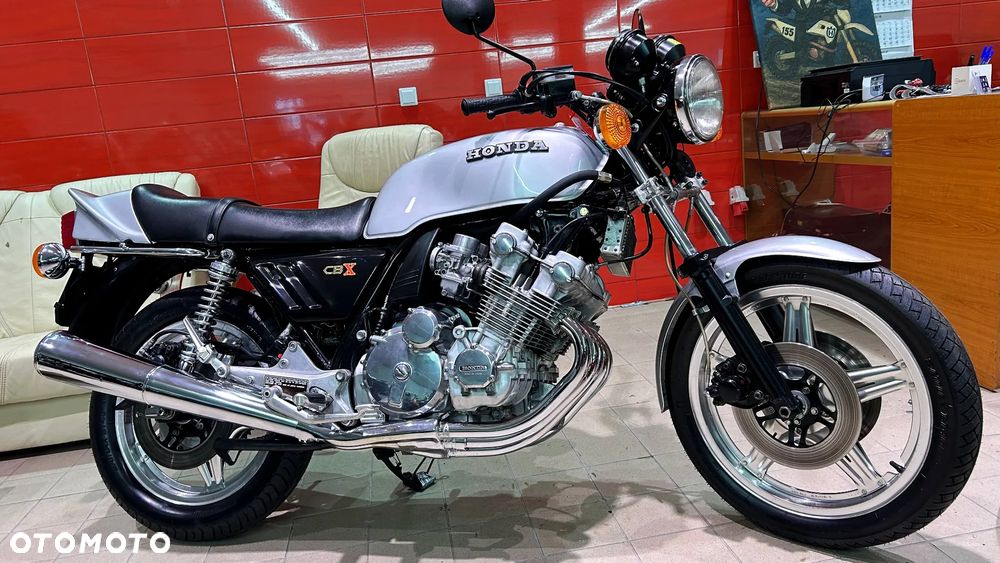 Honda CBX - 2