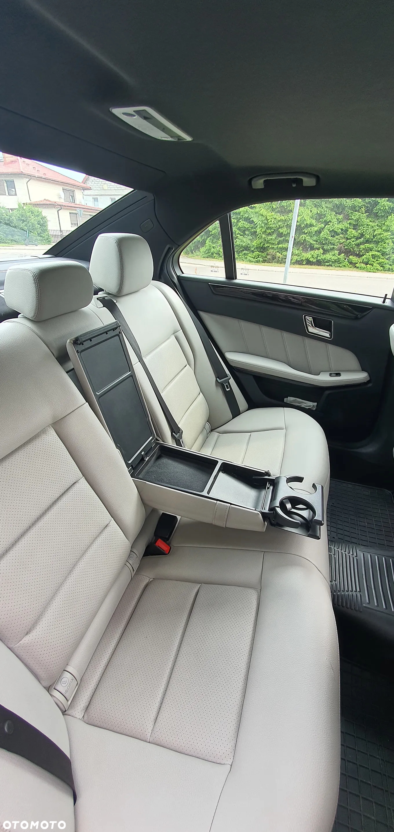 Mercedes-Benz Klasa E 350 T 7G-TRONIC Avantgarde - 16