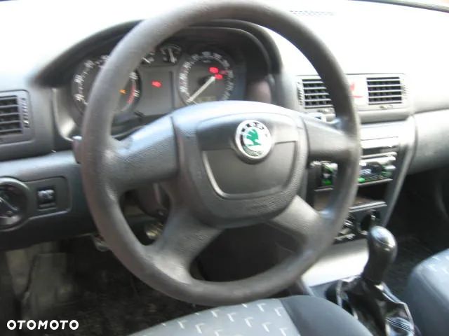 Skoda Octavia 1.6 Active - 11