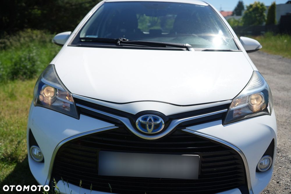 Toyota Yaris Hybrid 100 Premium EU6 - 3