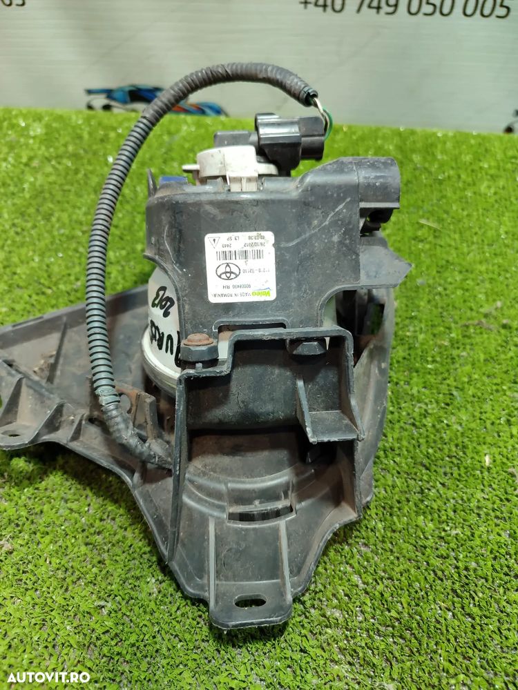 PROIECTOR CEATA FATA DREAPTA + PLASTIC TOYOTA AURIS HYBRID 2013 1.6 BENZINA COD OEM 90008490 / HATCHBACK 2012-2018 - 5