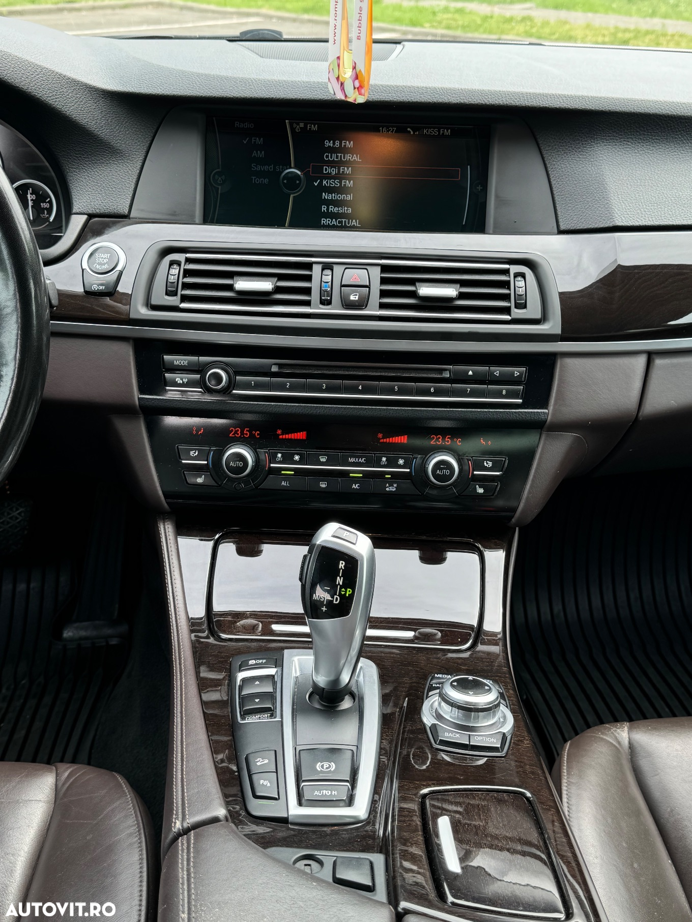 BMW Seria 5 525d xDrive - 6