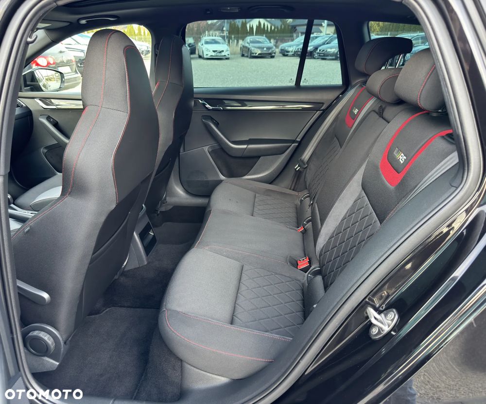 Skoda Octavia 2.0 TDI 4x4 DSG RS - 28