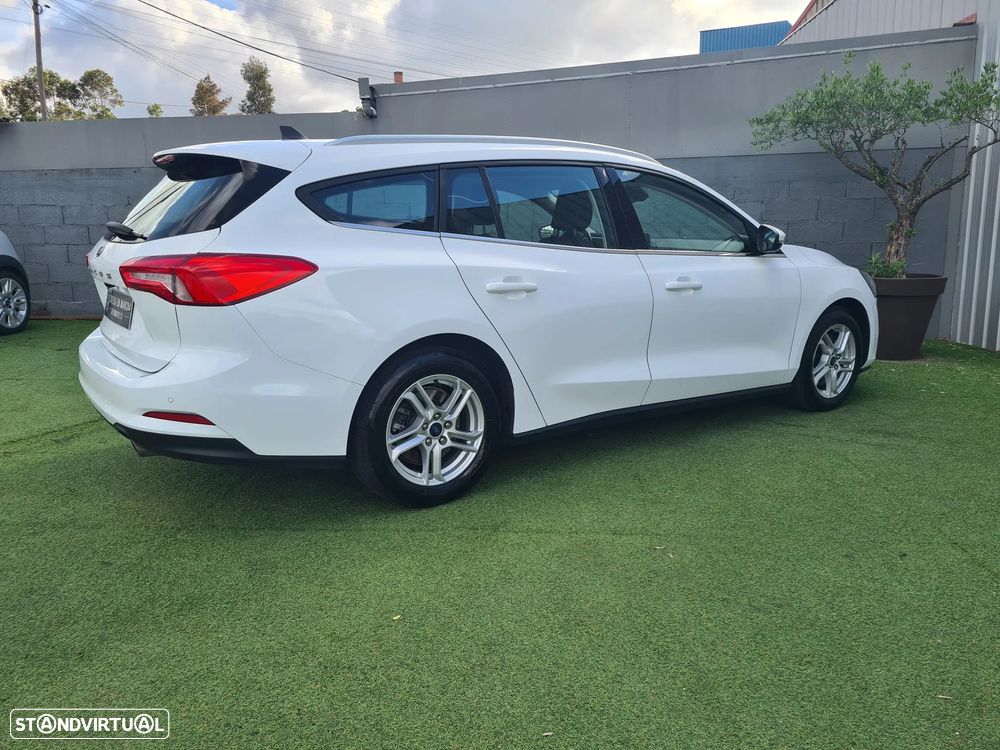 Ford Focus 1.5 EcoBlue S&S ACTIVE STYLE - 4