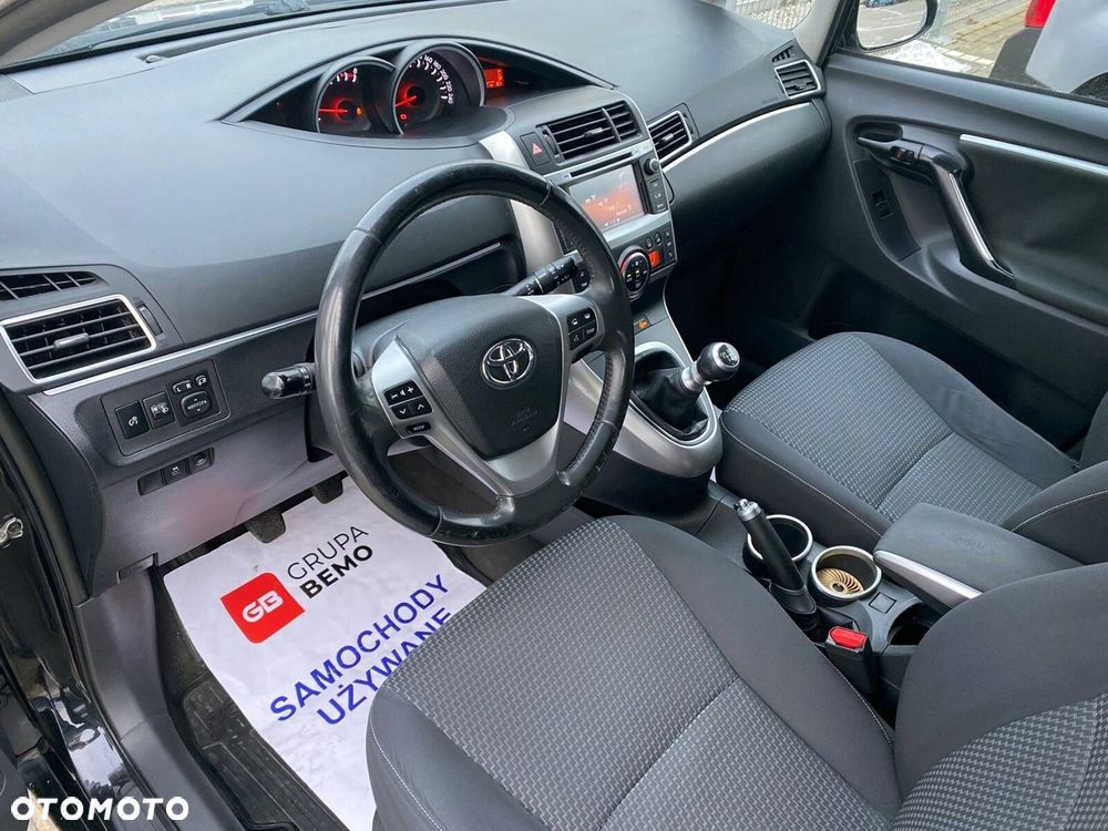 Toyota Verso 1.8 Premium 7os EU6 - 11