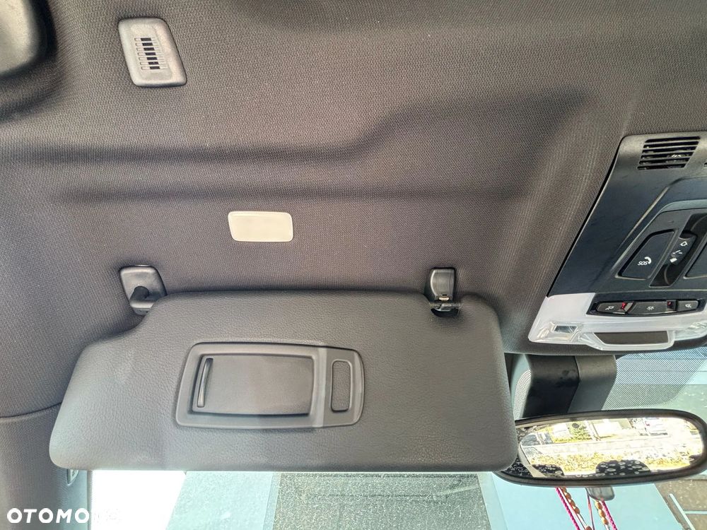 BMW X1 xDrive20i M Sport sport - 13