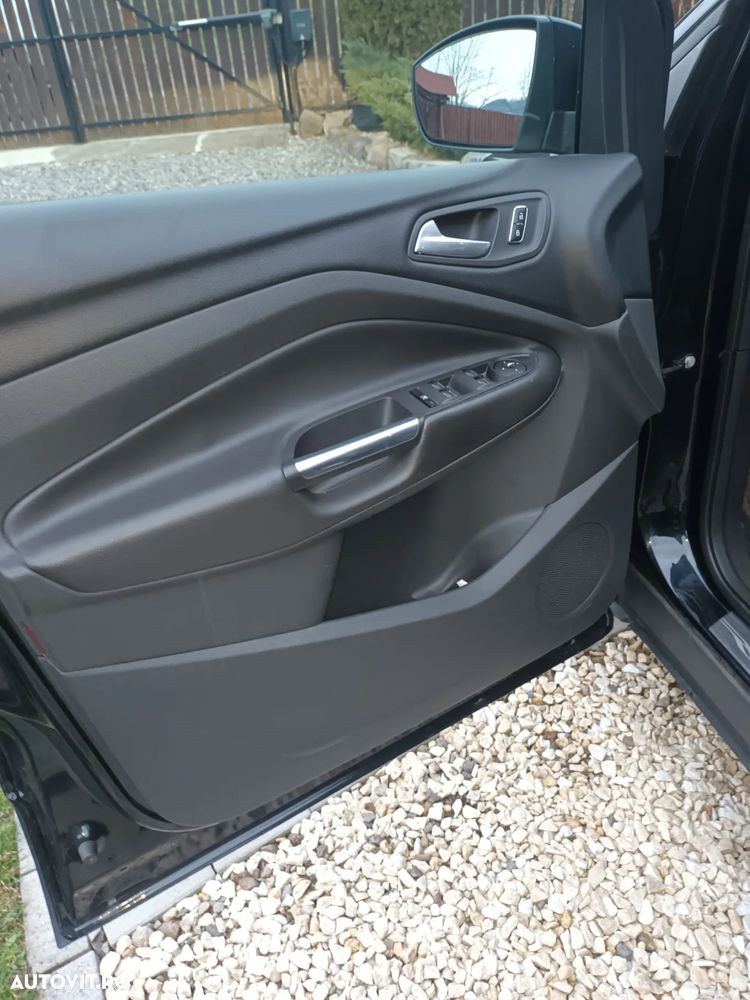 Ford Kuga 2.0 TDCi 4x4 Aut. Titanium - 15