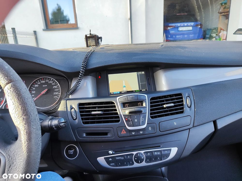 Renault Laguna 2.0 dCi Tech Run - 12