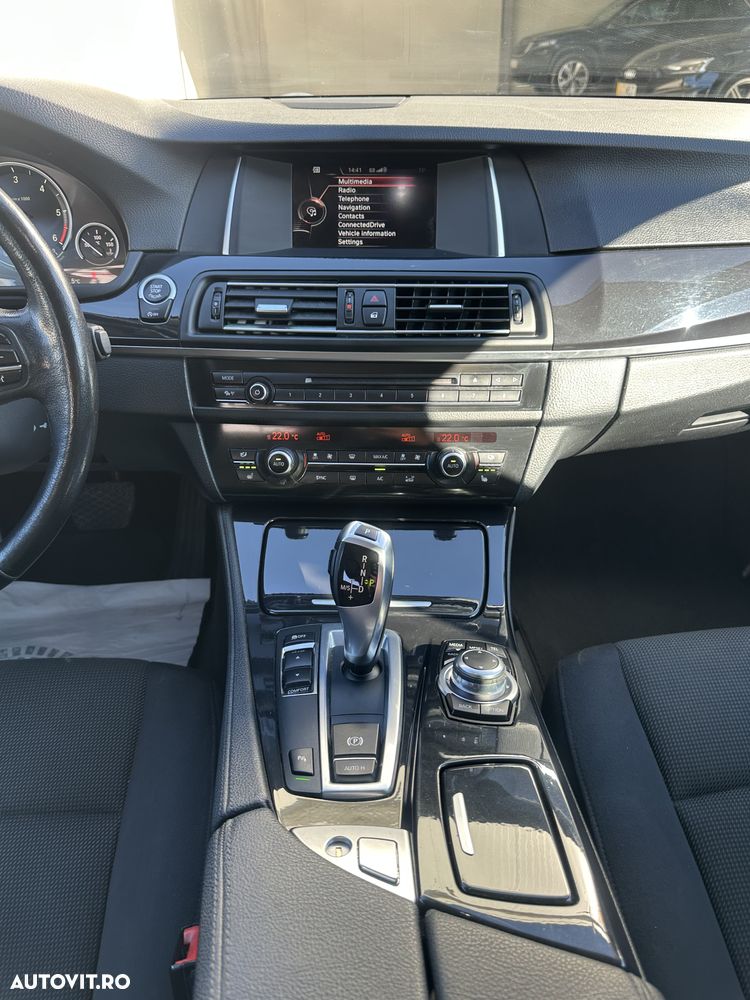 BMW Seria 5 520d xDrive AT - 7