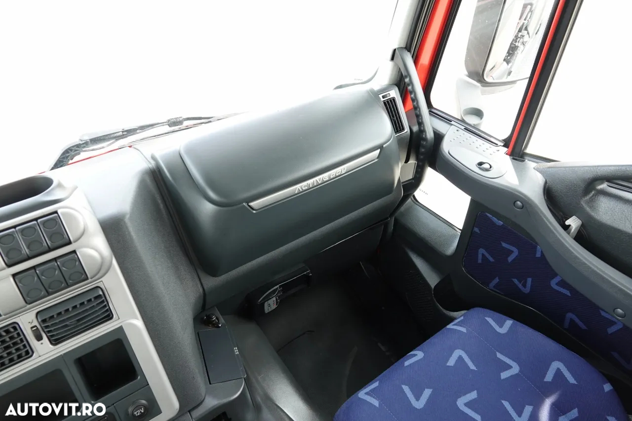 Iveco STRALIS / 6X2 / CARRIER + HDS HIAB XS 166 / AXIE ELEVABILĂ / RAMPE HIDRAULICE / TROLIU / ASISTENȚĂ RUTIERĂ / EURO 5 EEV - 32