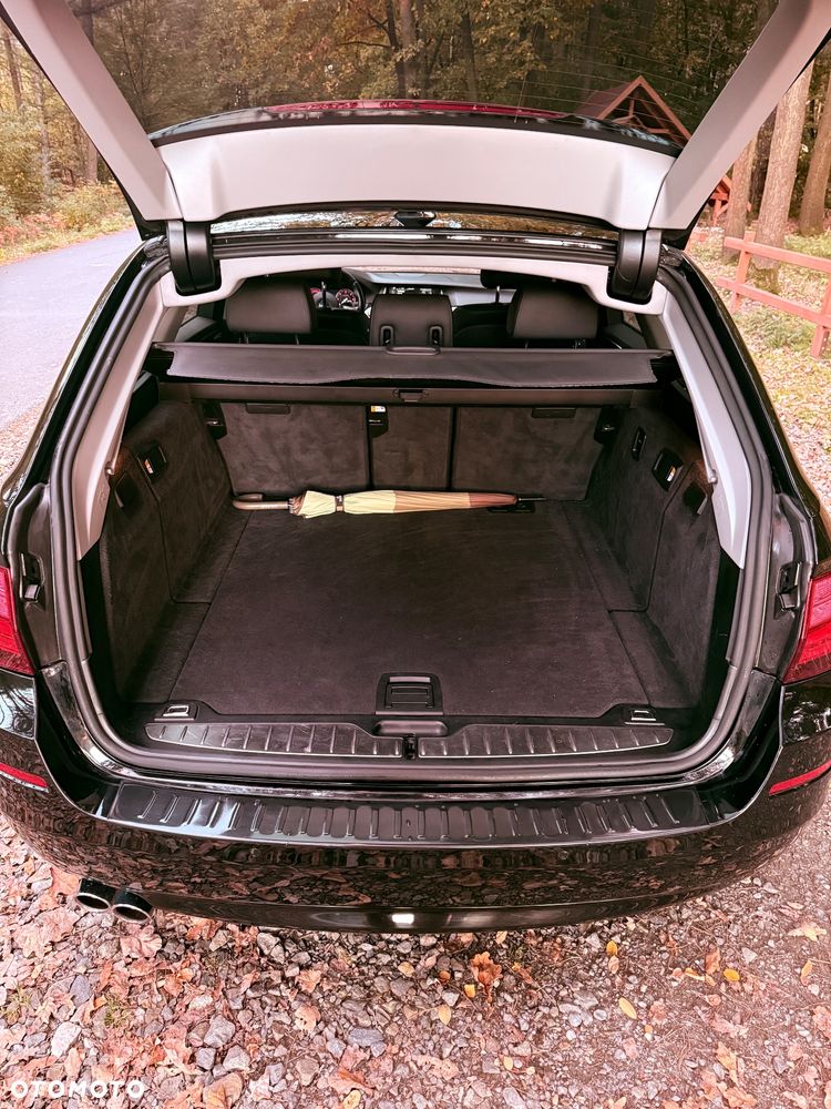 BMW Seria 5 530d xDrive - 16
