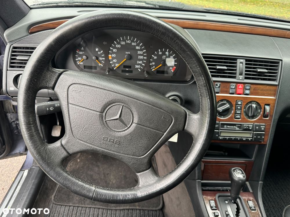 Mercedes-Benz Klasa C - 24
