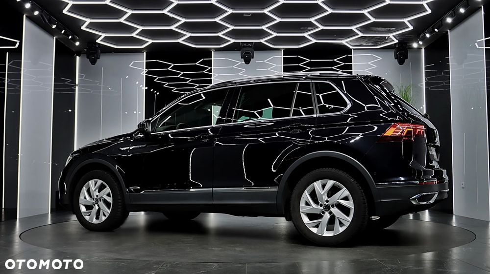 Volkswagen Tiguan 2.0 TSI 4Mot Elegance DSG - 5