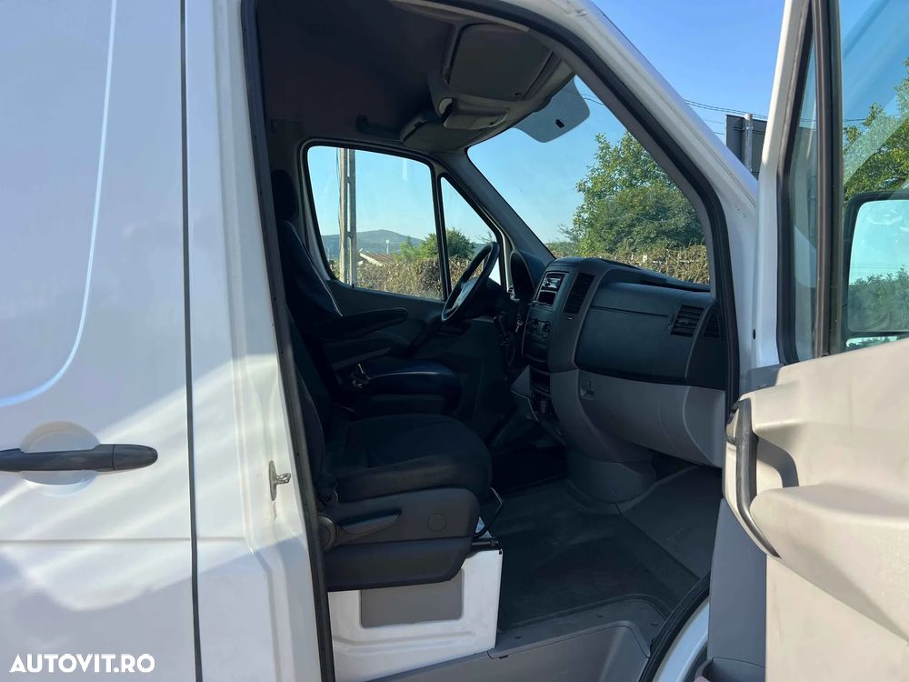 Mercedes-Benz Sprinter - 7