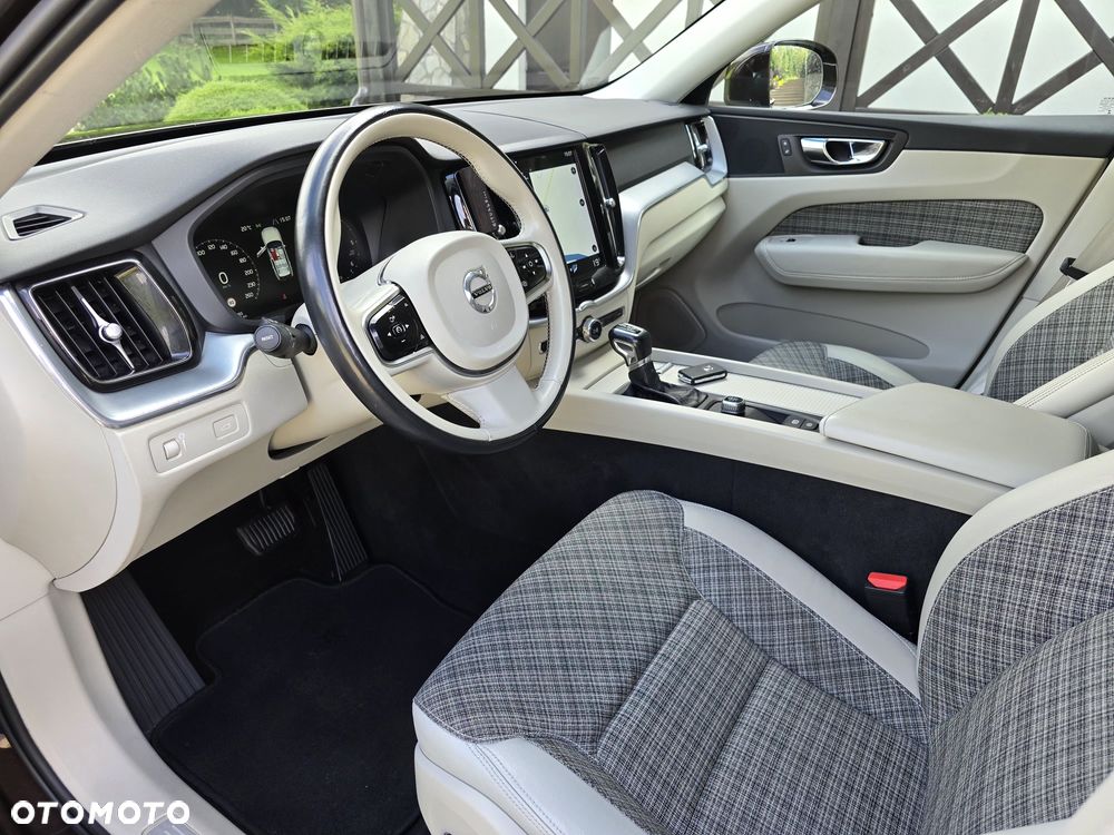 Volvo XC 60 - 20