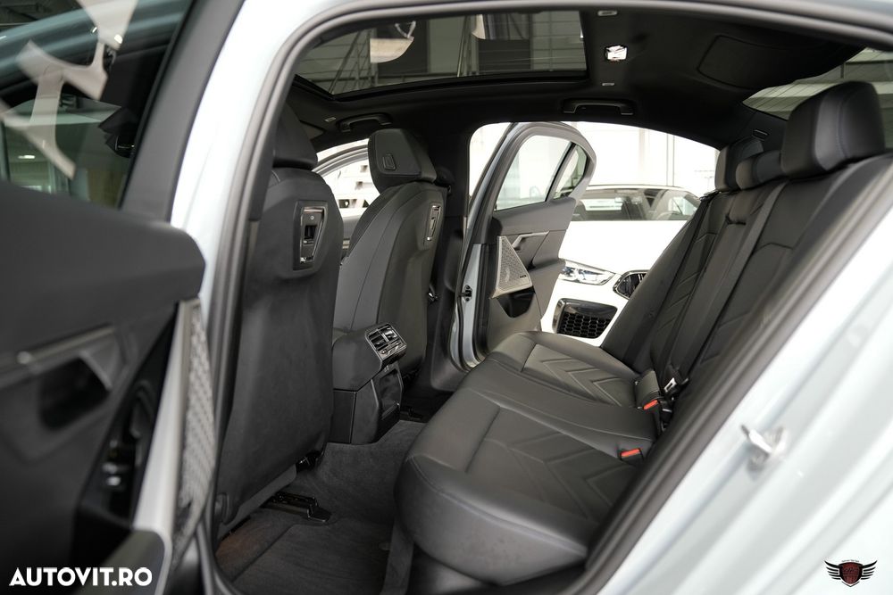 BMW Seria 5 520i AT MHEV - 18