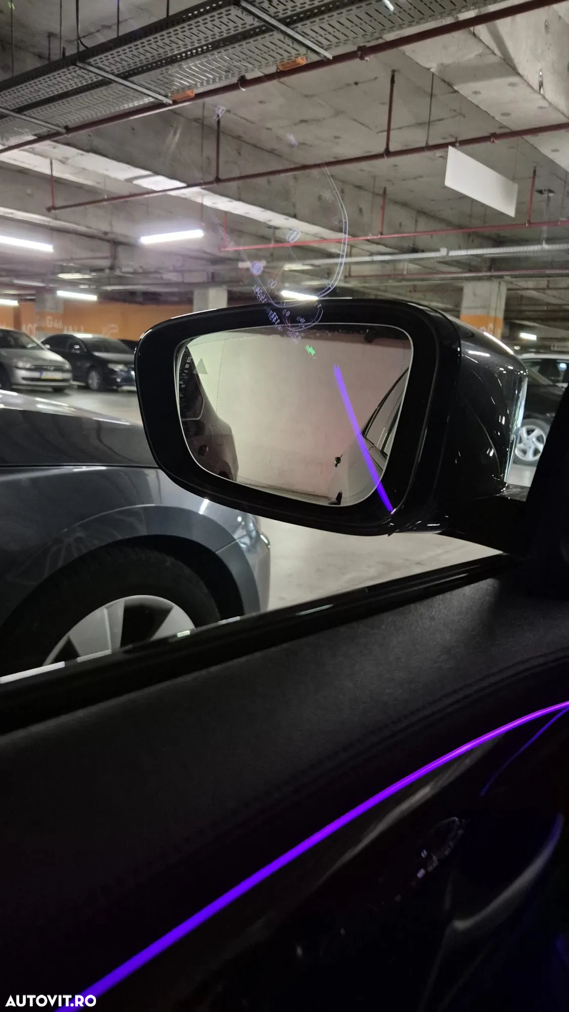 BMW Seria 5 530d xDrive AT MHEV - 12