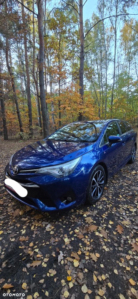 Toyota Avensis 2.0 D-4D Premium - 1