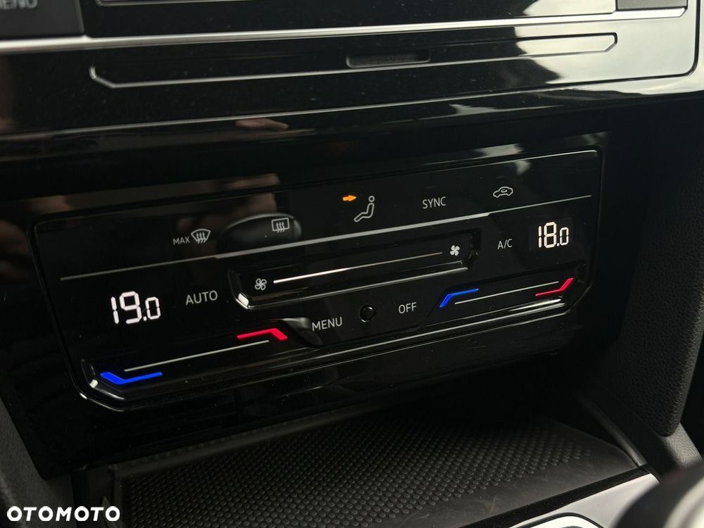 Volkswagen Passat - 26