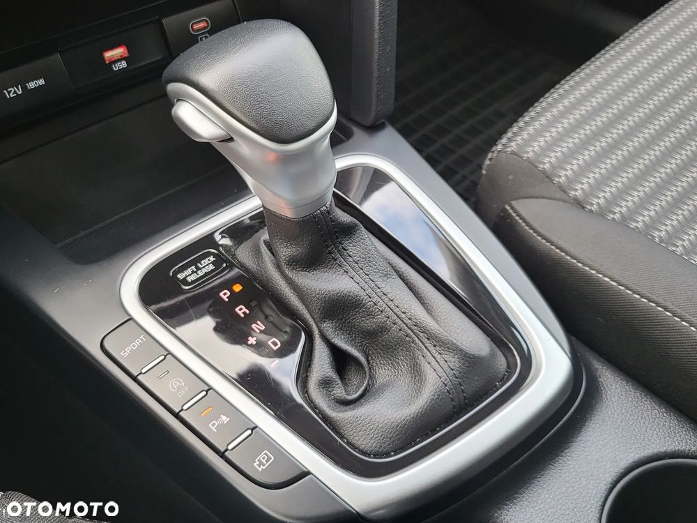 Kia XCeed 1.5 T-GDI M DCT - 22