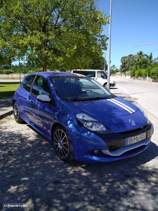 Renault Clio 2.0 16V RS - 1