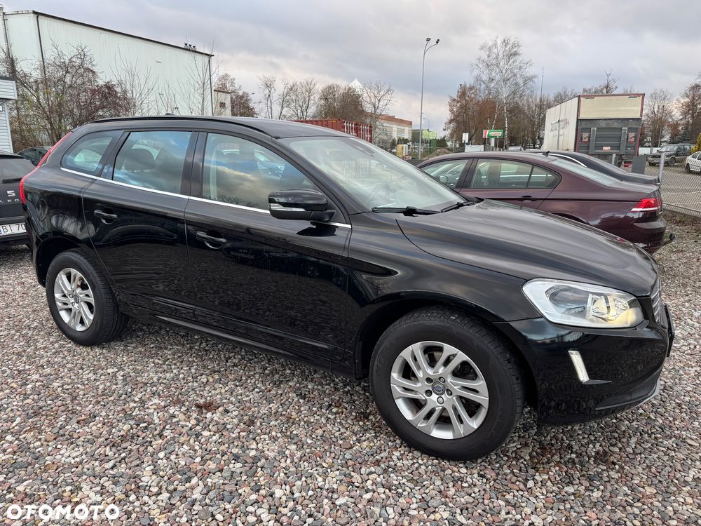 Volvo XC 60 D4 Momentum - 17
