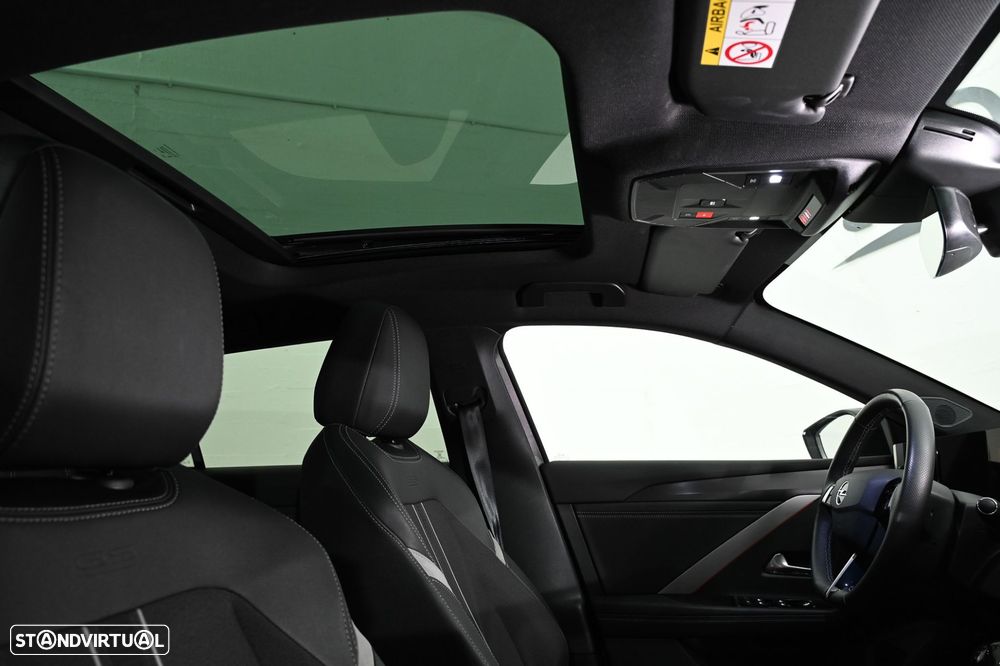 Opel Astra Sports Tourer 1.2 T GS Line - 10