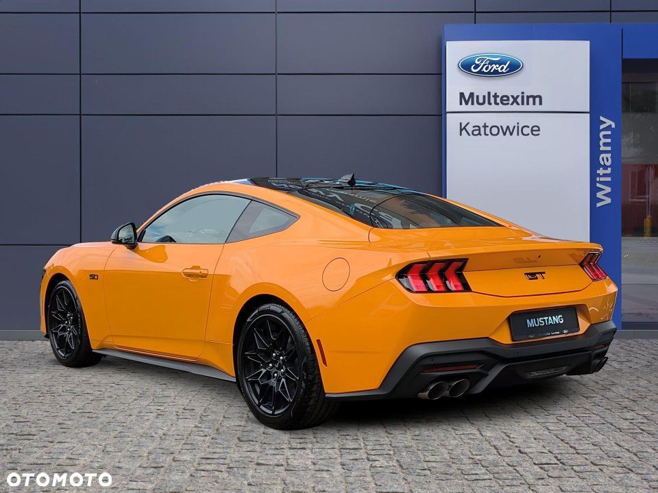 Ford Mustang - 3