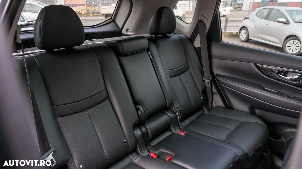 Nissan X-Trail 1.6 dCi Xtronic Tekna - 32