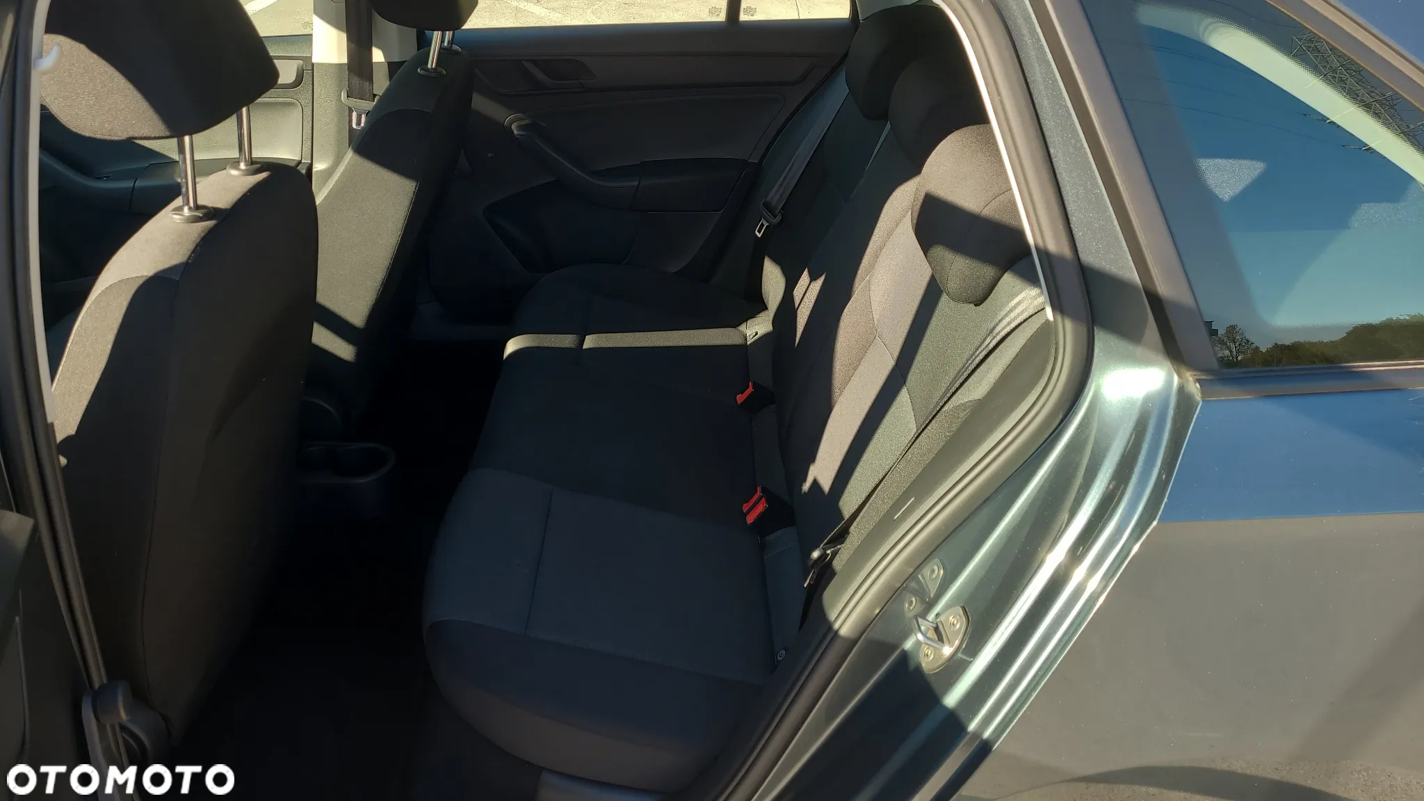 Skoda RAPID 1.2 TSI Active - 12