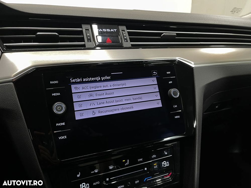 Volkswagen Passat 2.0 TDI DSG 4Mot Highline - 15