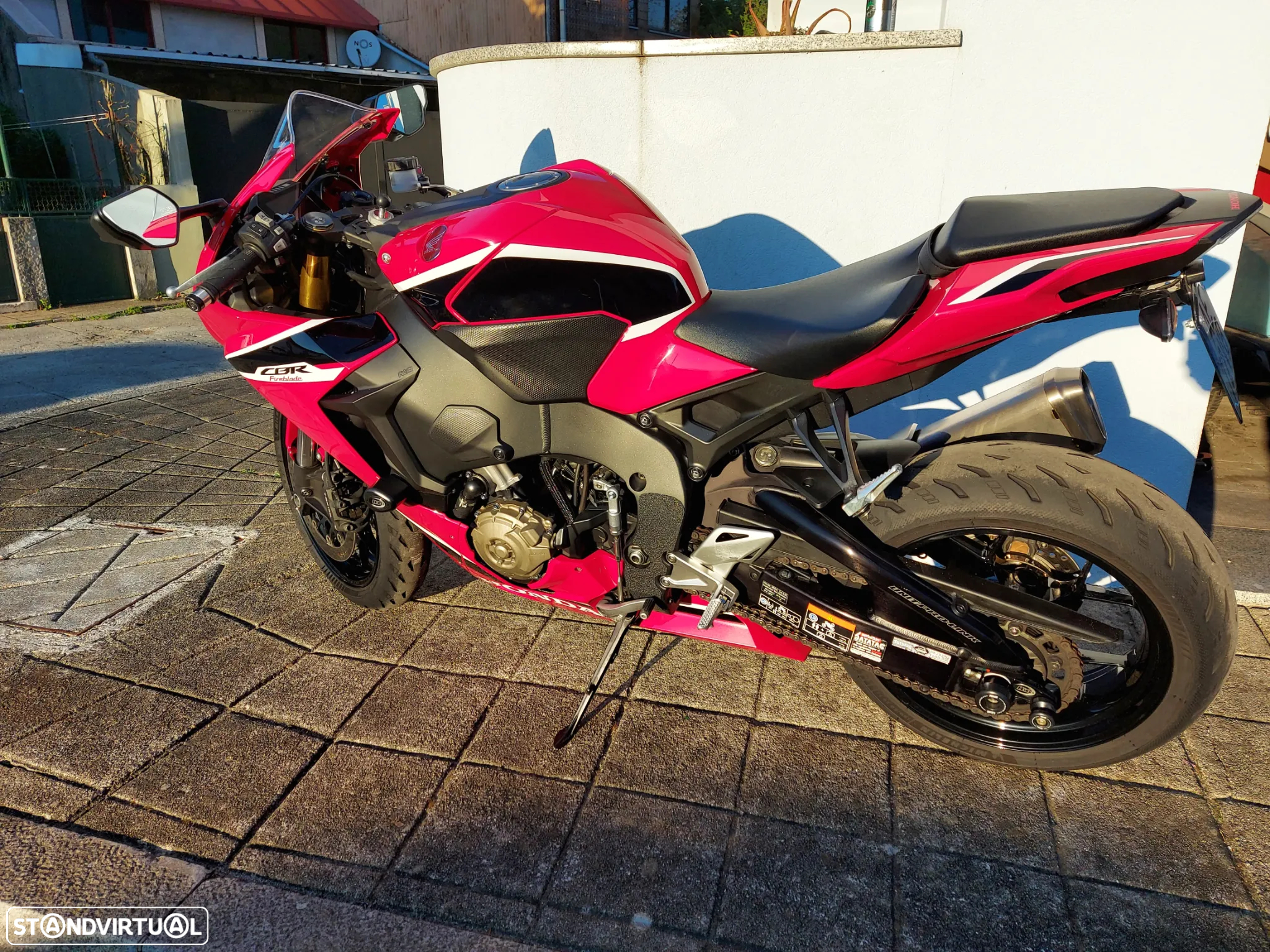 Honda CBR CBR1000RR Fireblade - 4