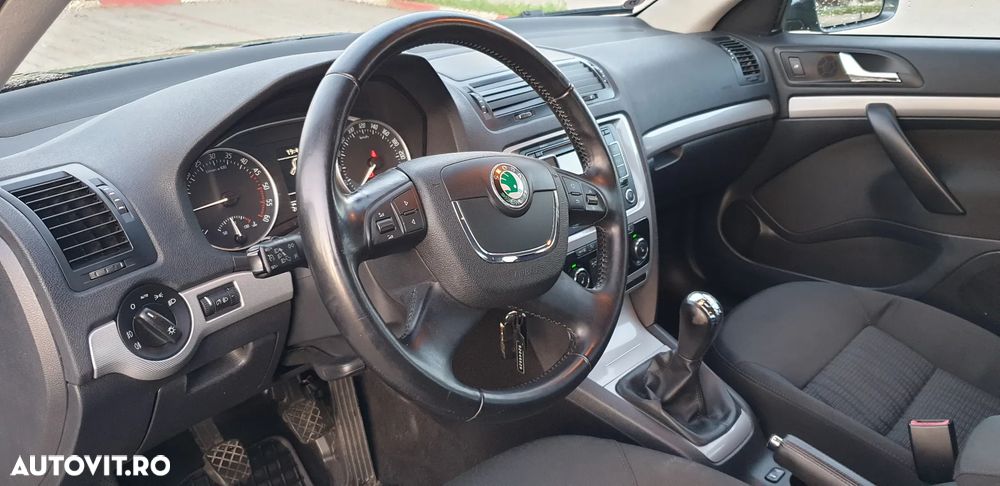 Skoda Octavia 1.9 TDI DPF Team Edition - 6