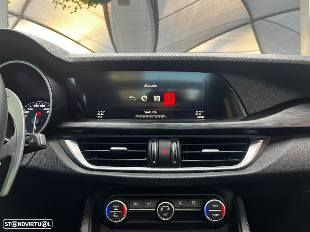 Alfa Romeo Stelvio 2.2 D TI AT8 - 48