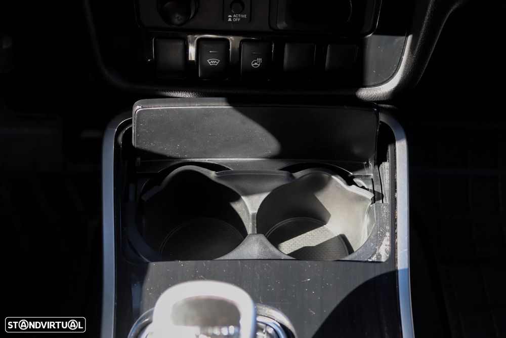 Mitsubishi Outlander - 24