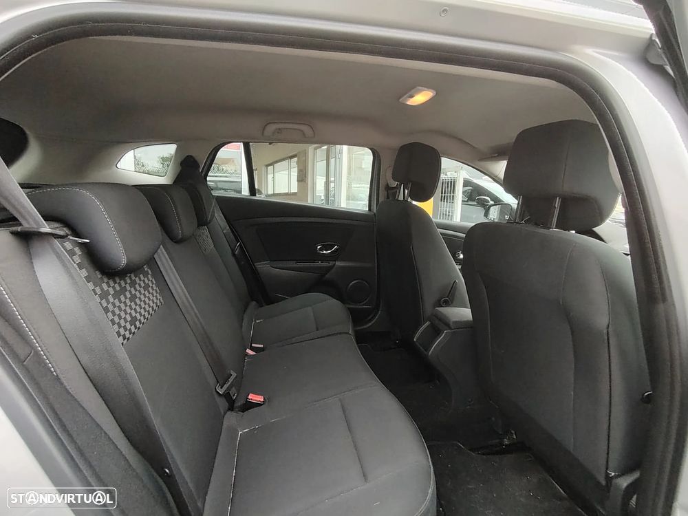 Renault Mégane Sport Tourer ENERGY dCi 110 Start & Stopp Dynamique - 16