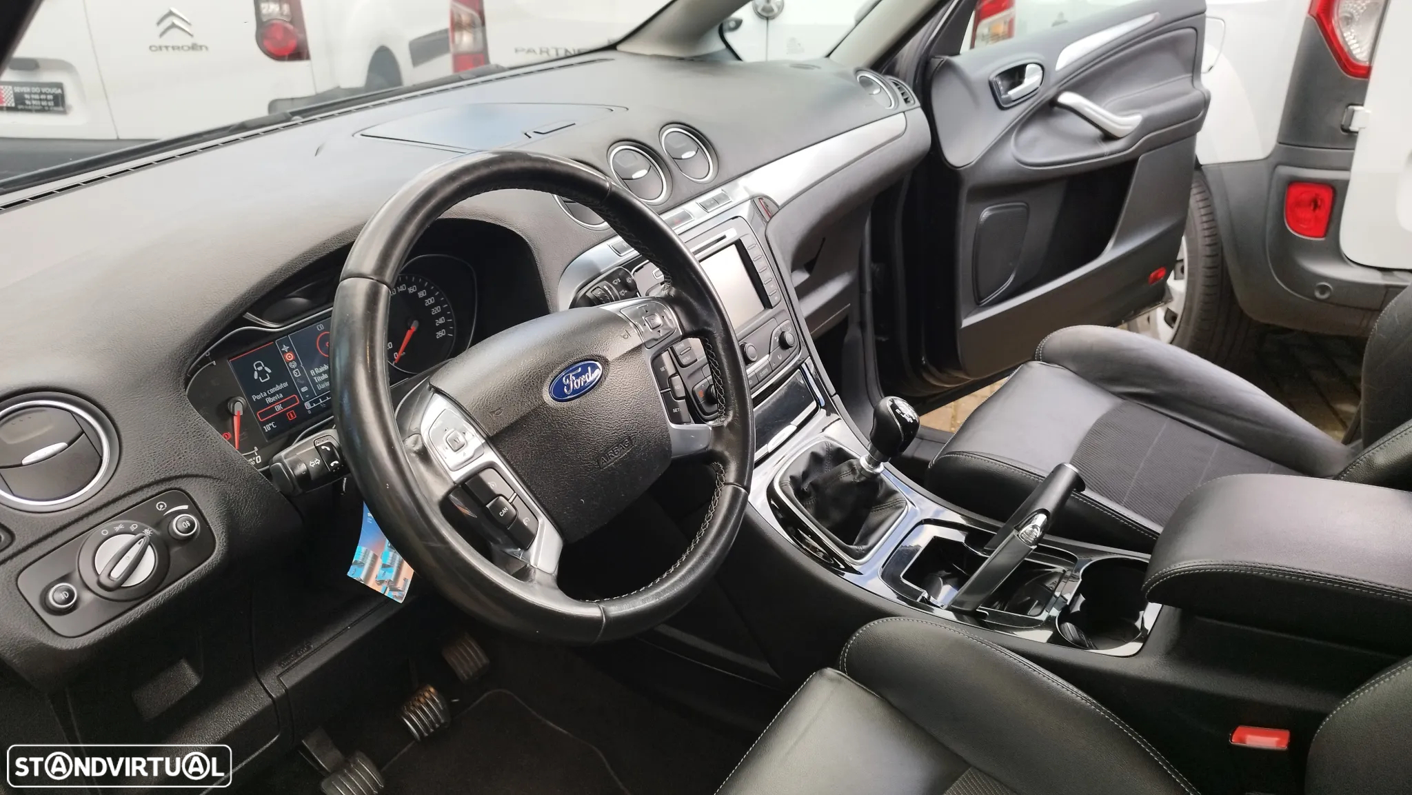Ford S-Max 2.0 TDCi Titanium 7L 139g - 34