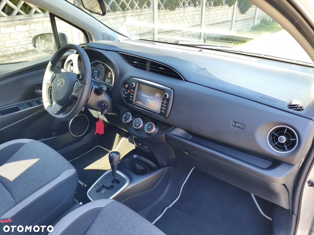 Toyota Yaris 1.5 20th Anniversary CVT - 15