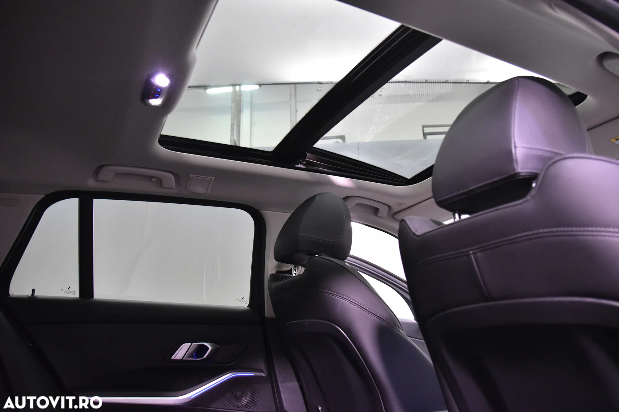 BMW Seria 3 320d xDrive AT - 26