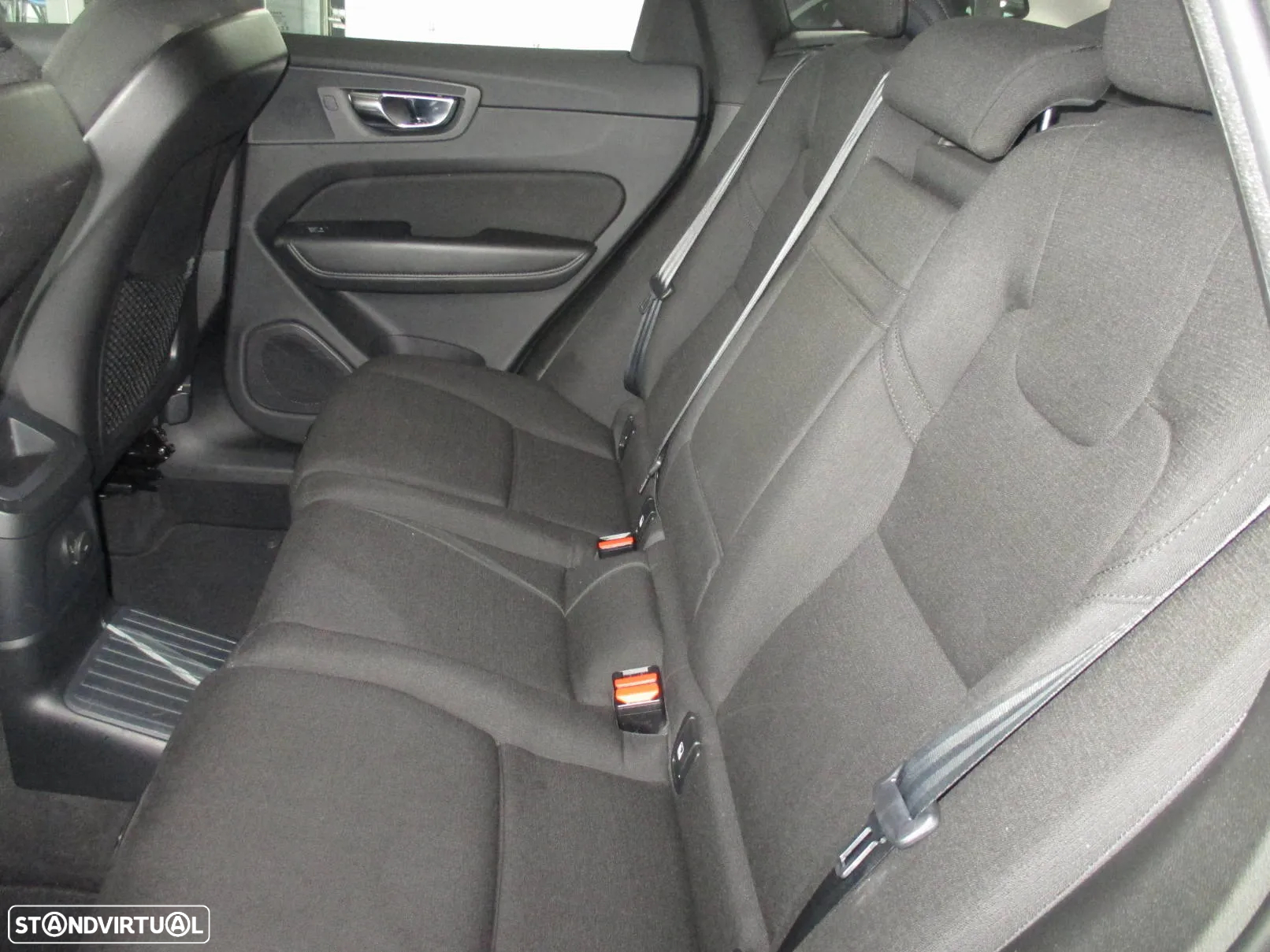 Volvo XC 60 2.0 T6 PHEV Inscription Expression AWD - 14