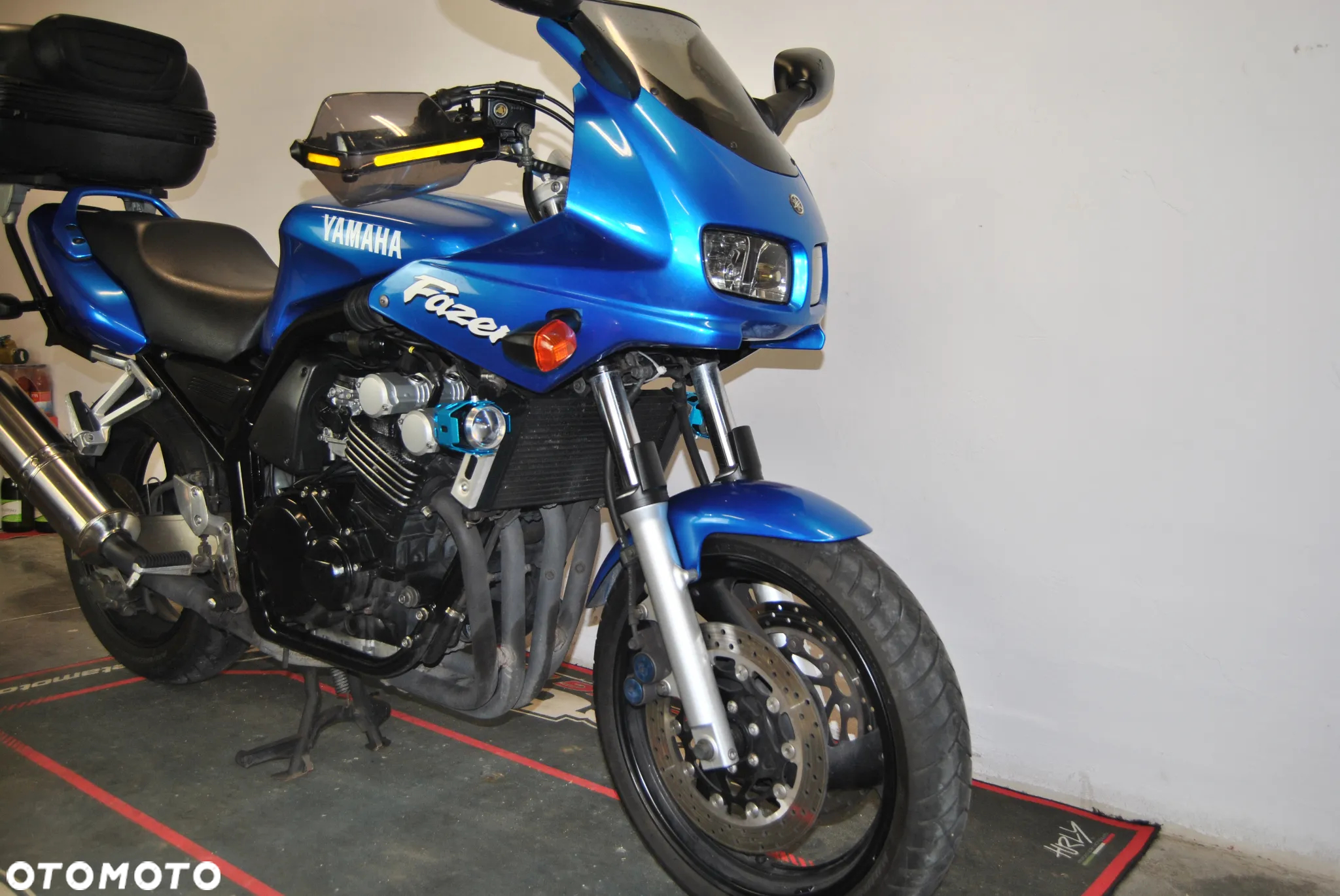 Yamaha FZS - 19
