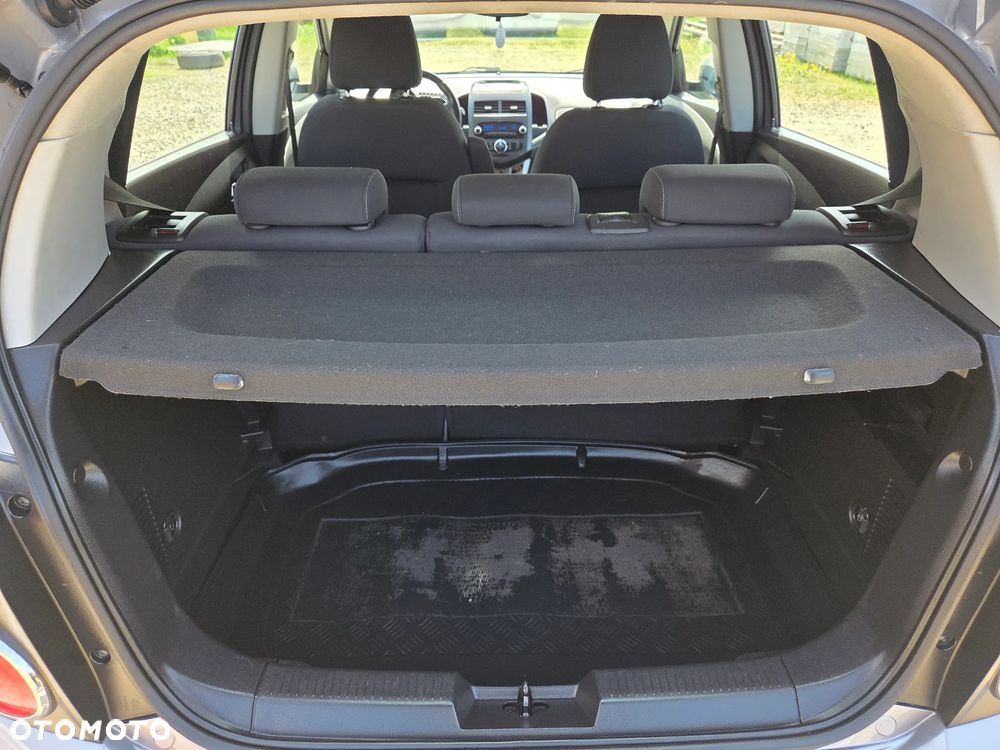 Chevrolet Aveo 1.6 LTZ - 17