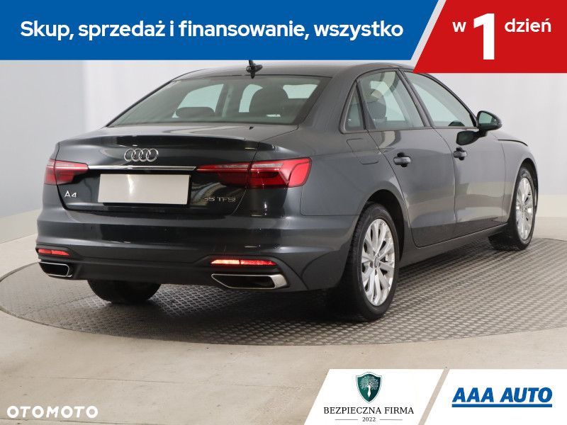 Audi A4 Limousine - 7